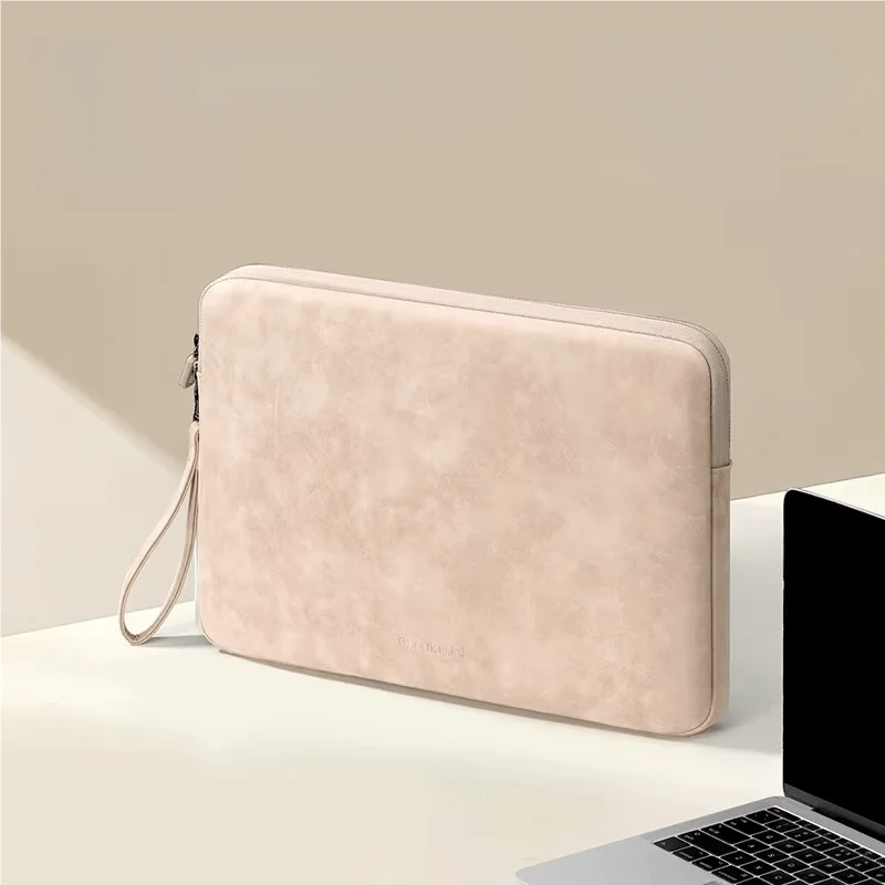 Housse PC - Fluffy Sable +CADEAU