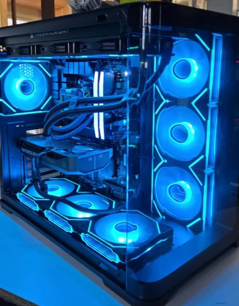 PC GAMING NEUF RTX5060Ti 16GB RYZEN 9 9950X 32GB DDR5 SSD 1TB NVMe ASUS TUF WiFi