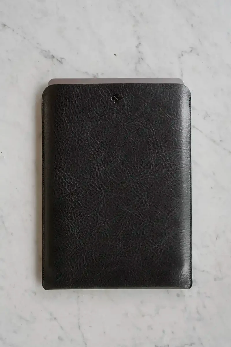 Pochette ordinateur 16" cuir foulonné | Verticale