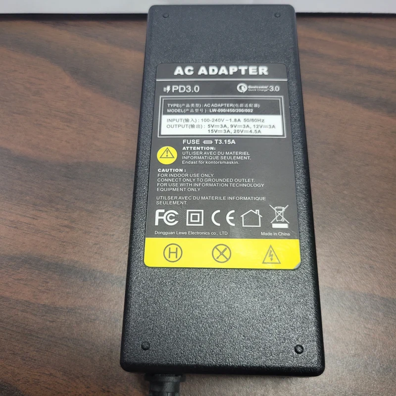 AC Adapter Model LW-090/450/200/002 Type-C