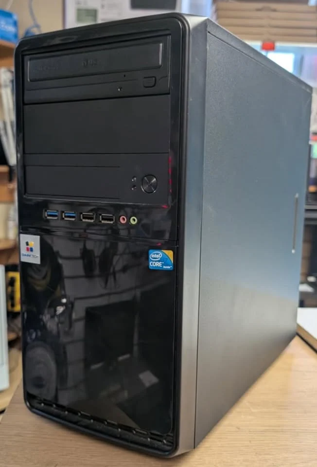 PC Desktop CiaraTech i7-9700F 32GB DDR4 SSD 500GB HDD 2TB GTX1060