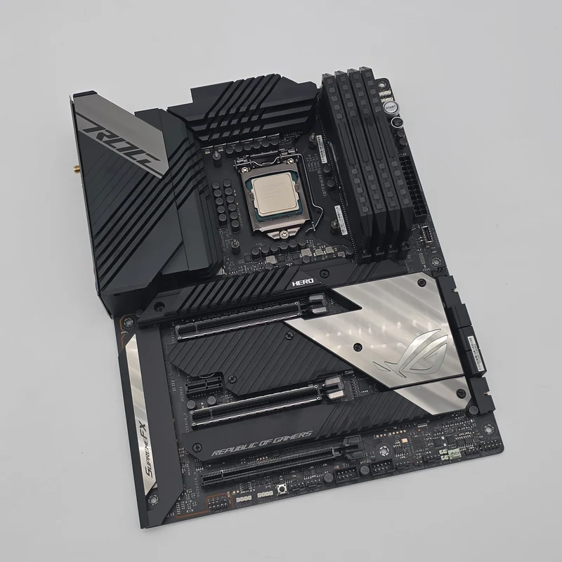 ASUS ROG Maximus XIII Hero Gaming Motherboard, Intel Core i9-10900k CPU, Corsair 64GB DDR4 3200MHz RAM COMBO