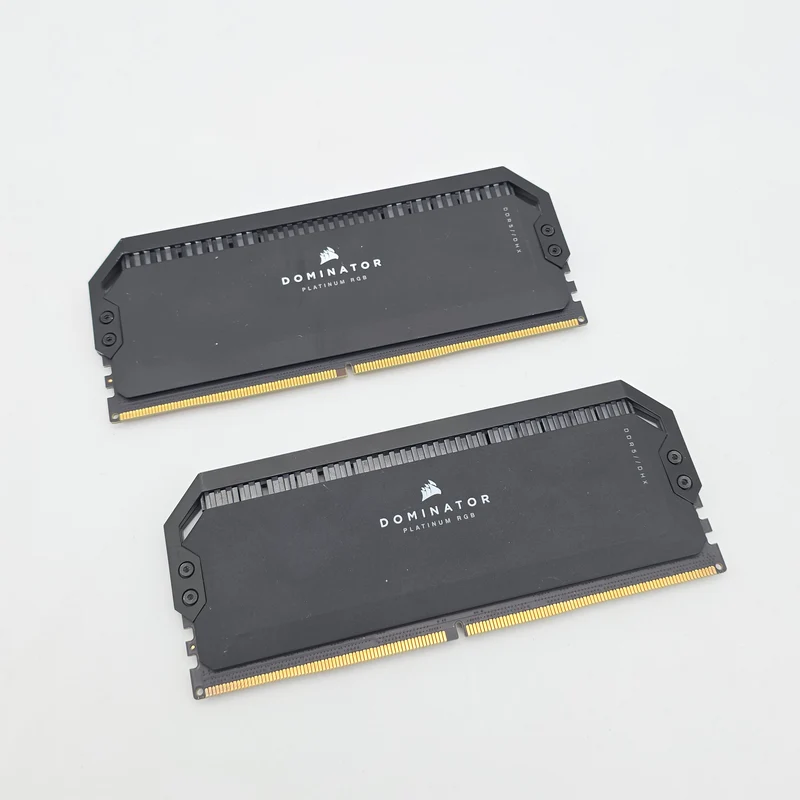 Corsair Dominator Platinum RGB 32GB DDR5, 6400MHz, CL38-40-40-84, Desktop Gaming Memory RAM (2x16GB)