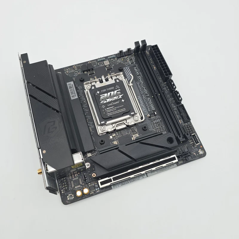 ASRock Phantom Gaming B650I Lightning WiFi, Socket AM5, ITX Desktop Gaming Motherboard
