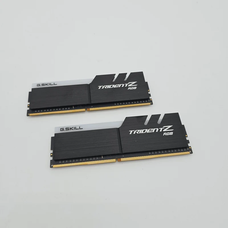G.Skill Trident Z RGB 16GB DDR4, 2400MHz, CL15-15-15-35, Desktop Gaming Memory RAM (2x8GB)
