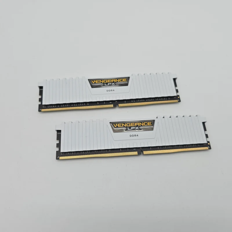 Corsair Vengeance LPX 16GB DDR4 White, 3000MHz, CL15, Desktop Gaming Memory RAM (2x8GB)