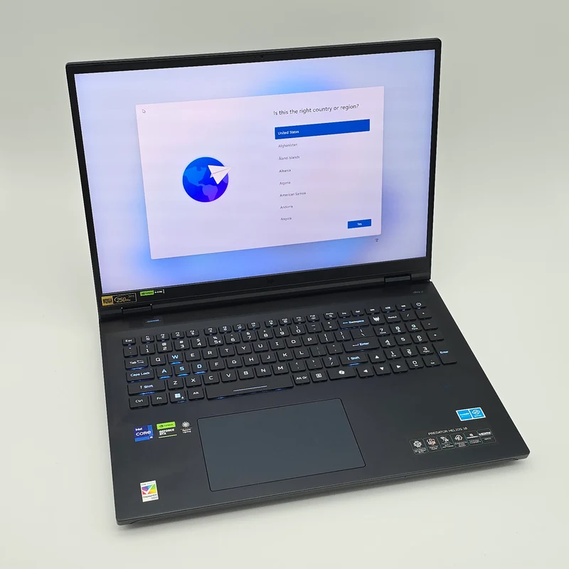 Acer Predator Helios 18, RTX 4090, Intel Core i9-14900HX, 32GB DDR5, 1TB NVME, 18" QHD+ 250Hz, Windows Gaming Laptop