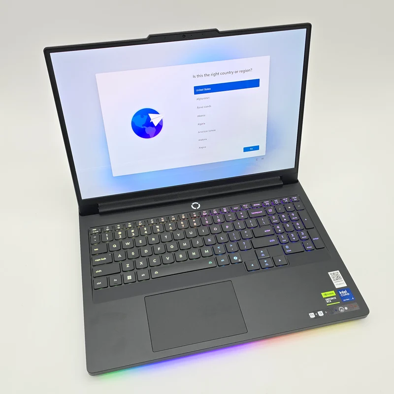 Lenovo Legion Pro 7, RTX 5090, Intel Core U9 275HX, 64GB DDR5, 2TB NVMe, 16" QHD+ 240Hz OLED, Windows Gaming Laptop