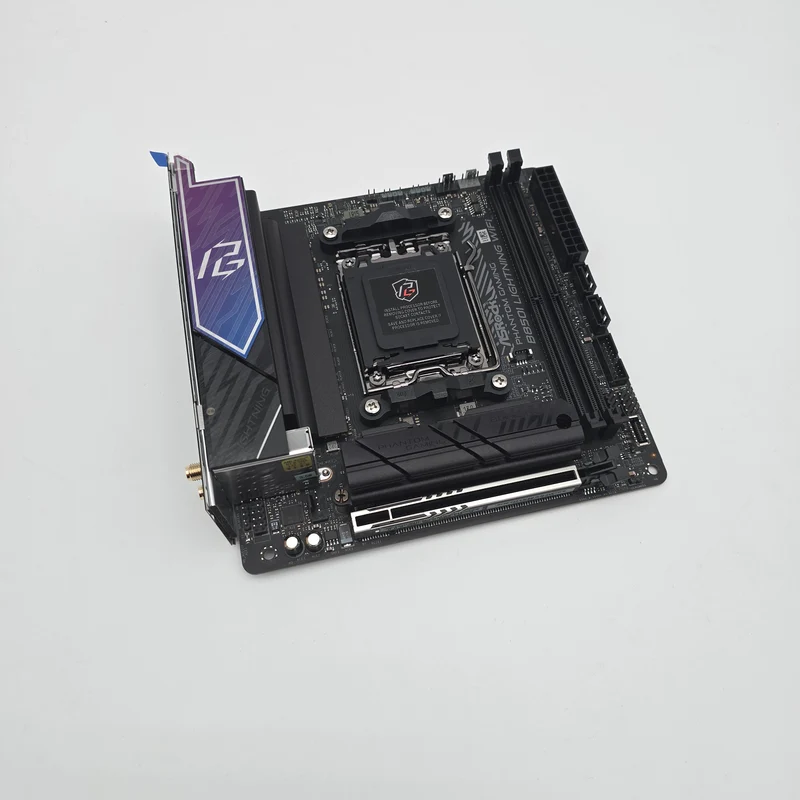 ASRock Phantom Gaming B850i Lightning WiFi, Socket AM5 Mini-ITX Gaming Motherboard
