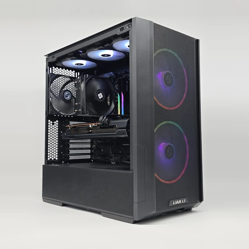 RX 6800 XT, Ryzen 7 7700X, 32GB DDR5, 2TB NVMe, Custom Lian Li RGB Gaming PC