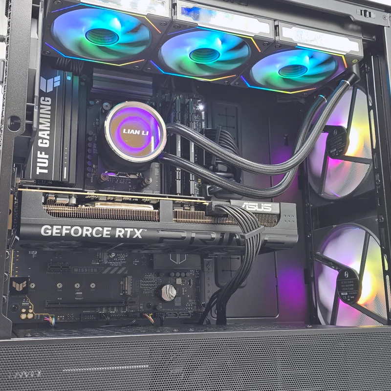 RTX 5080, Ryzen 7 7800X3D, 32GB DDR5, 8TB NVMe, Custom Liquid Cooled Gaming PC