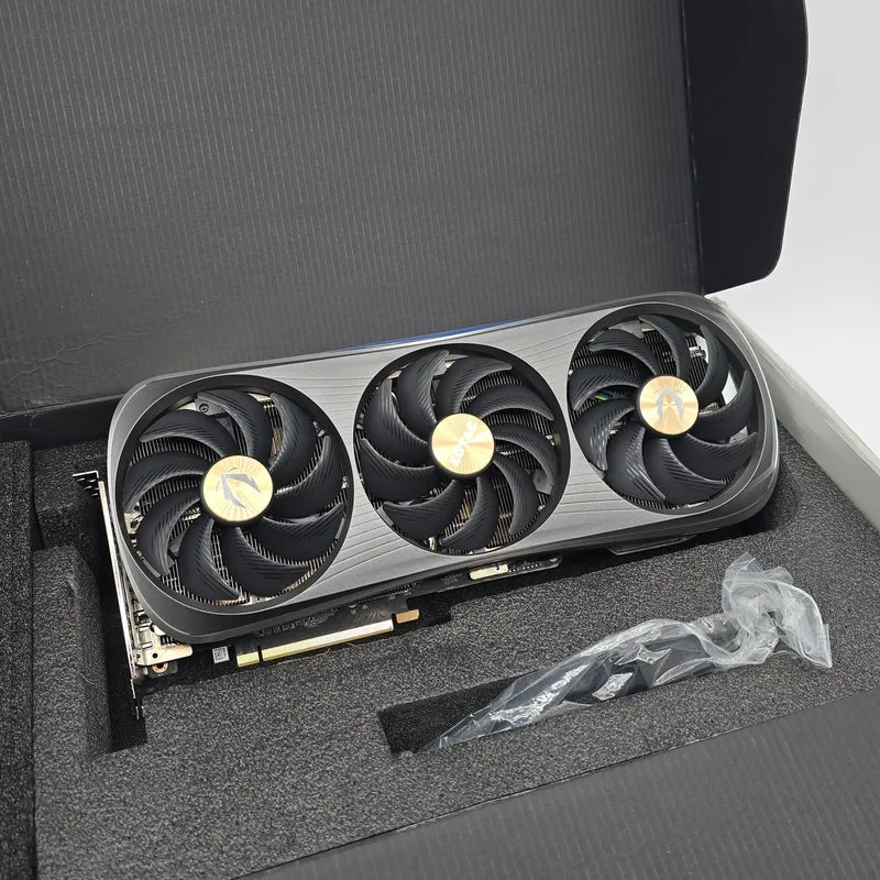 RTX 4090 Zotac AMP EXTREME AIRO 24GB, NVIDIA Gaming Graphics Card GPU