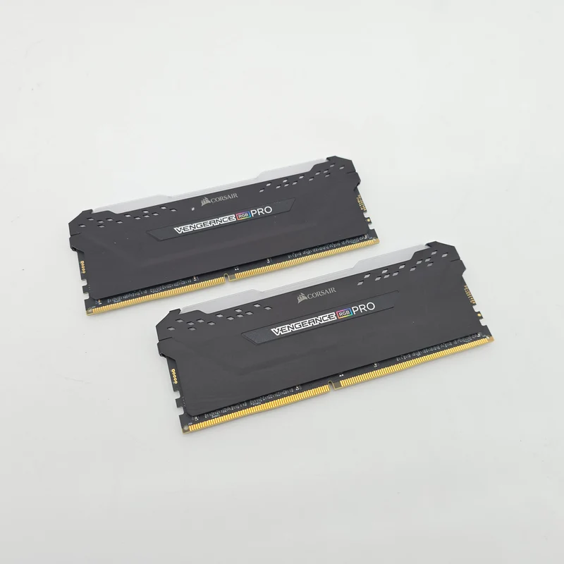 32GB DDR4 Corsair Vengeance RGB PRO 3600MHz, 2x16GB Sticks, CL18-22-22-42