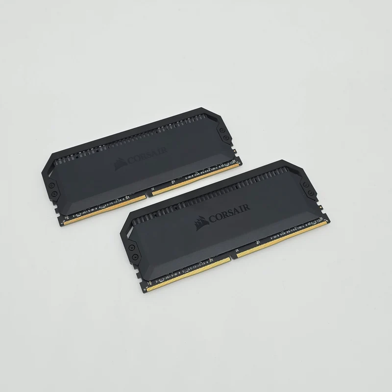 Corsair Dominator 32GB DDR4 RAM, 3200MHz, CL16-18-18-36, 2x16GB Sticks