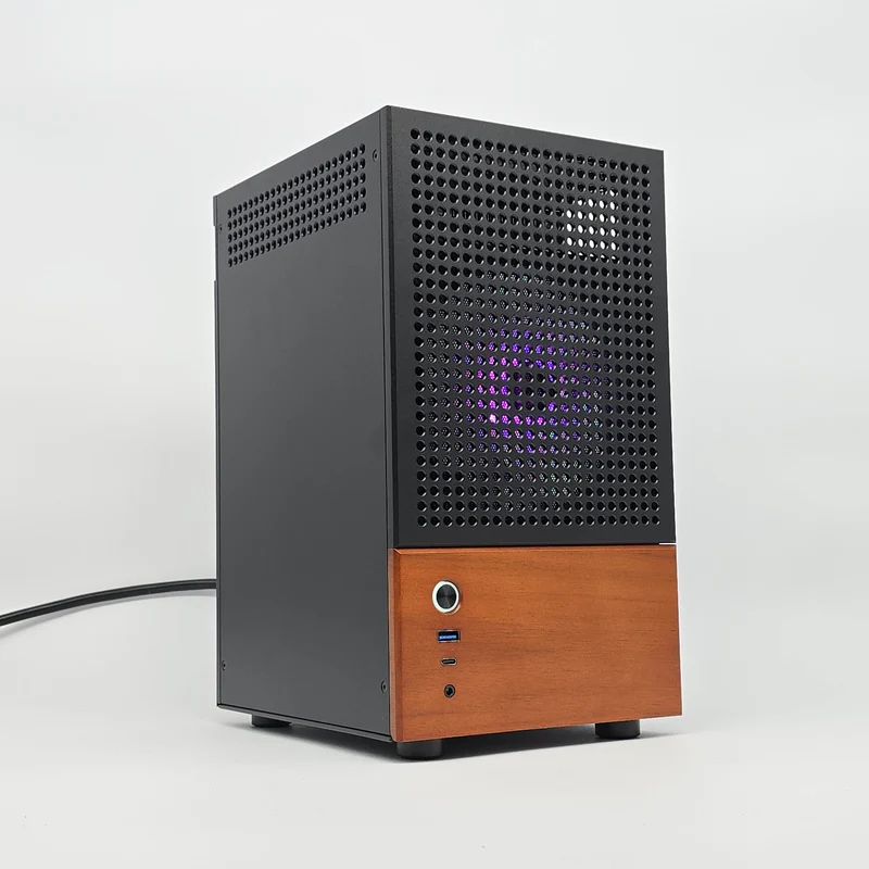 RTX 4060 Ti, Ryzen 7600X, 16GB DDR5, Custom Mini-ITX Liquid Cooled Gaming PC