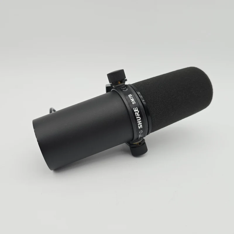 Shure SM7B Dynamic Vocal Microphone for Podcasting, Streaming, Broadcasting