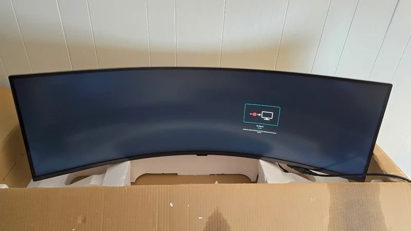Samsung Odyssey G9 49" G95C DQHD 240Hz, 1ms, Super Ultrawide Curved Gaming Monitor