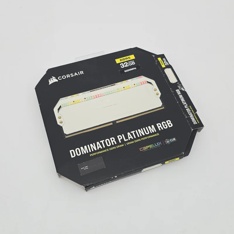 32GB DDR5 Corsair Dominator Platinum White RGB, 6200MHz, CL36-39-39-76, 2x16GB Sticks