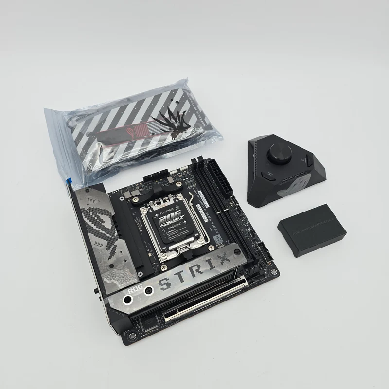 ASUS ROG STRIX X870-I GAMING WIFI 7 AMD AM5 Gaming Motherboard