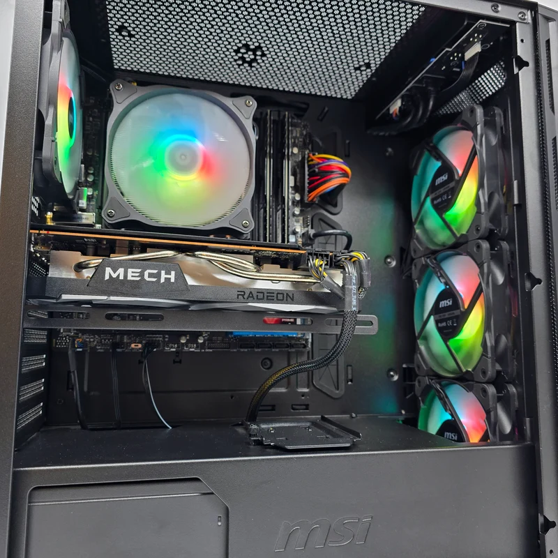 RX 6700XT, Ryzen 5600X, 2.5TB SSD, 16GB RAM, Custom MSI Gaming PC
