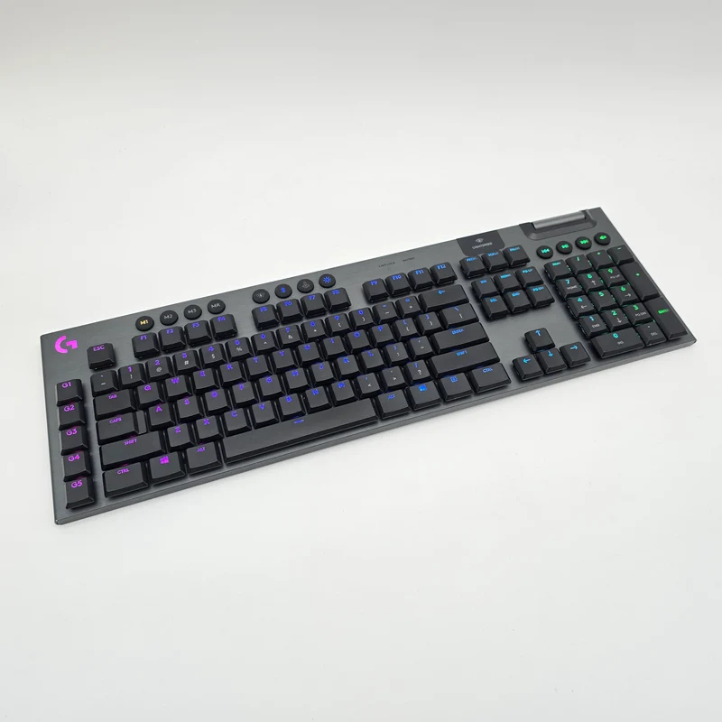 Logitech G915 Wireless Clicky Mechanical Gaming Keyboard RGB Bluetooth