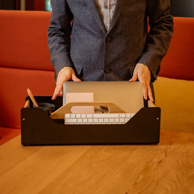 Gustav Dot XL Black - Oak Aluminium Desk Organizer